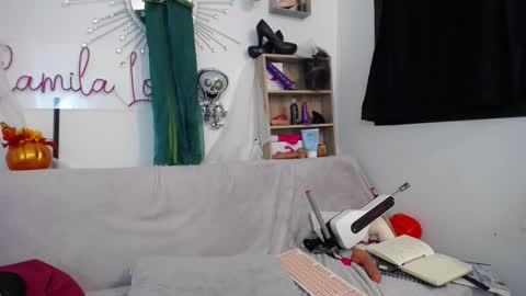 Snapshot of jezabel_purple chatting on 10, 10, 2025 Camila online show from 10, 10, 2025