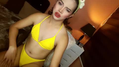 JHENA online show from 30, 10, 2025