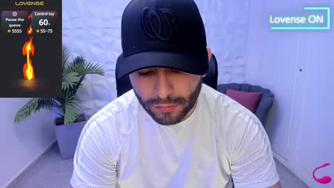 Snapshot of jhon_bear02 chatting on 5, 2, 2025 John Bear.... online show from 5, 2, 2025