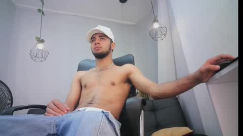 jhon_malo online show from 8, 2, 2025