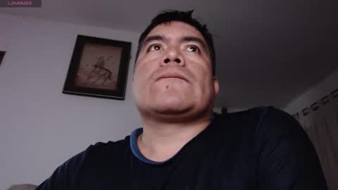 Snapshot of jhonatan_morales_s chatting on 3, 2, 2026 jhonatan_morales_s online show from 3, 2, 2026