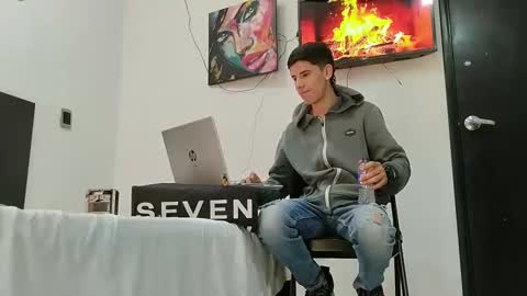 Snapshot of jhongrey2 chatting on 28, 2, 2025 jhon online show from 28, 2, 2025