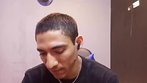 Snapshot of jhonny_thes28 chatting on 5, 2, 2026 jhonny_thes28 online show from 5, 2, 2026