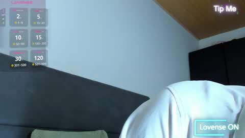 Jhony Alzate online show from 16, 10, 2025