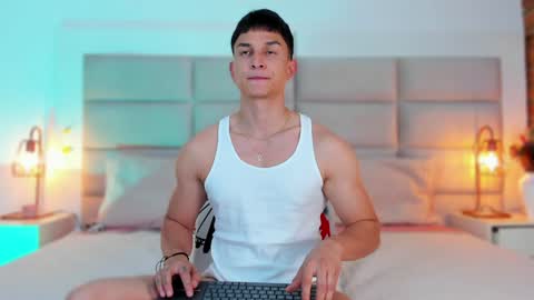 Jhosua Hunt online show from 4, 12, 2024