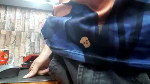 Jhosuamoore  online show from 3, 12, 2025