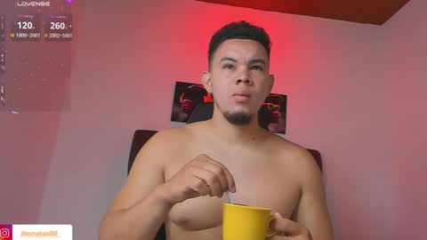 Snapshot of jhotta_foxx chatting on 7, 10, 2025 Jhonatan80 online show from 7, 10, 2025