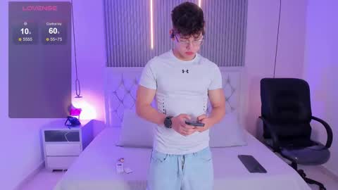 jhoumod_21 online show from 18, 12, 2025