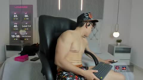 jhoumod_21 online show from 19, 12, 2025