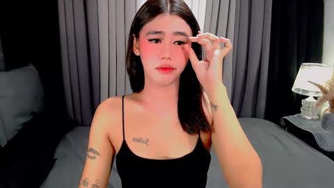 jhuliana_and_charles_room online show from 17, 11, 2025