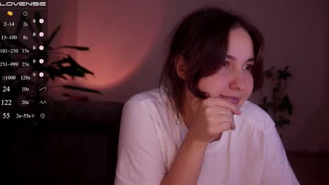 jia_lisaa online show from 19, 9, 2025