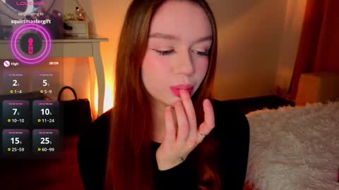 Snapshot of jiaalisaa chatting on 26, 9, 2025 Lisa I would really appreciate it if you could help me achieve 88 thumbs up favorite patterns 38457588 online show from 26, 9, 2025