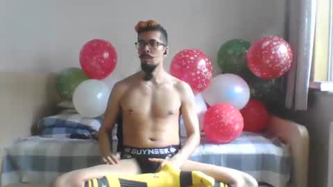 Snapshot of jiangouxiong chatting on 25, 12, 2024 Schamil jiangouxiong on InstagramTelegram channel online show from 25, 12, 2024