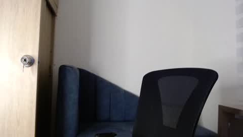 JIMMY online show from 6, 2, 2025