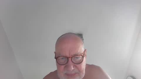 Snapshot of jimmybenido chatting on 30, 5, 2026 Jim Redgewell online show from 30, 5, 2026