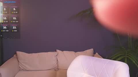 Snapshot of jinx_boom chatting on 6, 11, 2025 jinx_boom online show from 6, 11, 2025