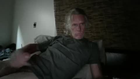 Snapshot of jizzmitten5 chatting on 29, 5, 2026 jizzmitten5 online show from 29, 5, 2026