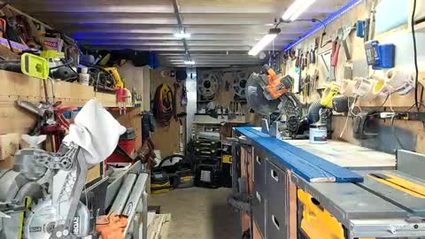 Jizzy Blue online show from 23, 2, 2025