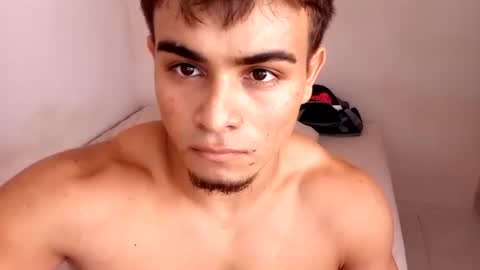jjavier203018 online show from 9, 8, 2026