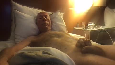 Snapshot of jlk7777 chatting on 12, 3, 2025 jlk7777 online show from 12, 3, 2025