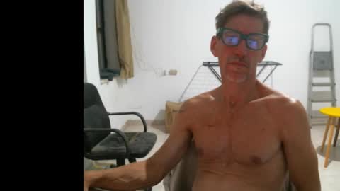 Snapshot of jlmbud chatting on 15, 2, 2025 jlmbud online show from 15, 2, 2025