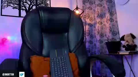 IGJmortton online show from 4, 3, 2025