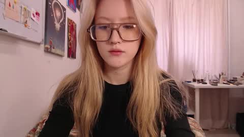 Snapshot of joan_kiss chatting on 24, 9, 2025 joan_kiss online show from 24, 9, 2025
