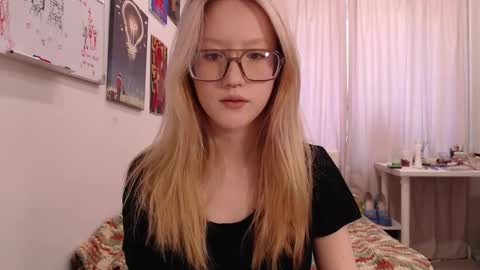 Snapshot of joan_kiss chatting on 29, 9, 2025 joan_kiss online show from 29, 9, 2025