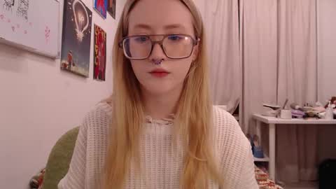 joan_kiss online show from 23, 10, 2025