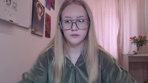 Snapshot of joan_kiss chatting on 25, 4, 2026 joan_kiss online show from 25, 4, 2026
