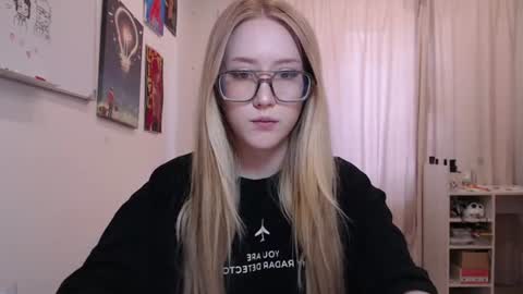 joan_kiss online show from 25, 6, 2026