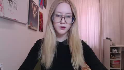 joan_kiss online show from 3, 7, 2026