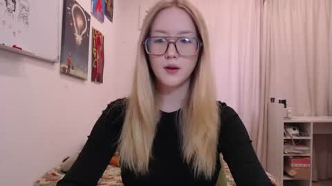 joan_kiss online show from 15, 7, 2026