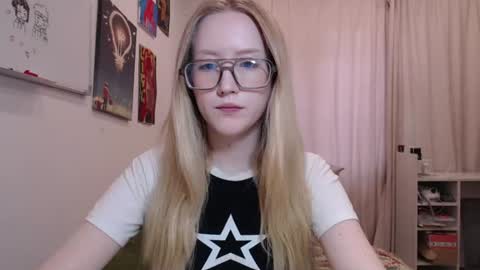 joan_kiss online show from 16, 7, 2026