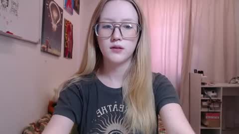 joan_kiss online show from 29, 7, 2026