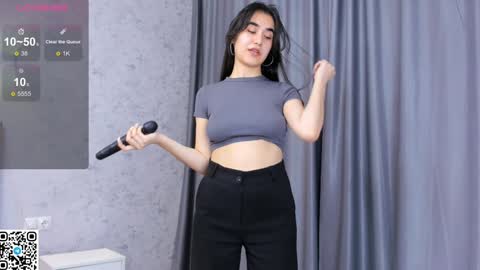 Mia online show from 10, 1, 2025