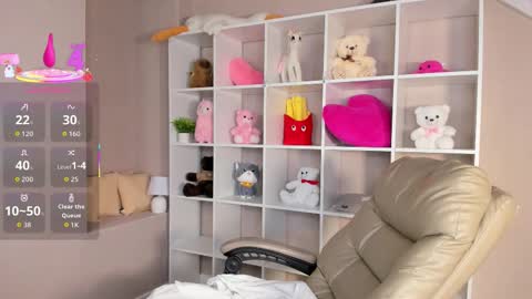 joann_shermann online show from 9, 10, 2025