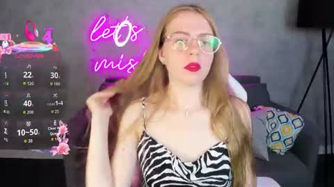 joann_shermann online show from 19, 6, 2026