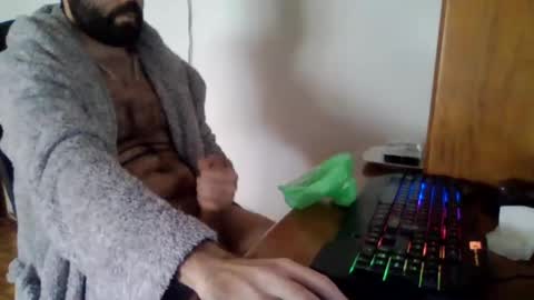 joaodias_18 online show from 5, 3, 2025