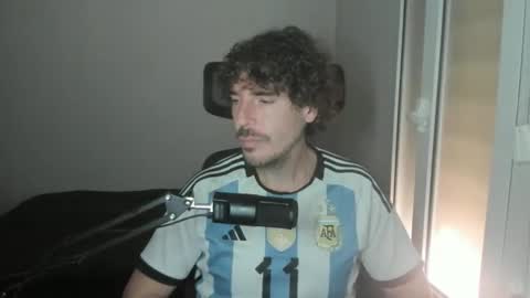 Snapshot of joaquin420_hot chatting on 19, 2, 2026 joaquin420_hot online show from 19, 2, 2026