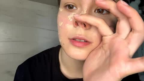 Snapshot of jodeesolarz chatting on 26, 4, 2026 Mila online show from 26, 4, 2026