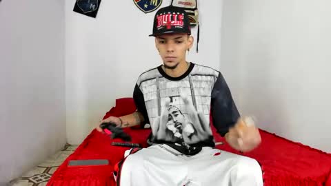 johan_and_antonella online show from 5, 2, 2025