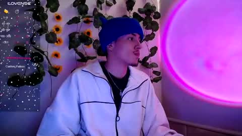 Snapshot of johan_parker222 chatting on 28, 9, 2025 johan_parker222 online show from 28, 9, 2025