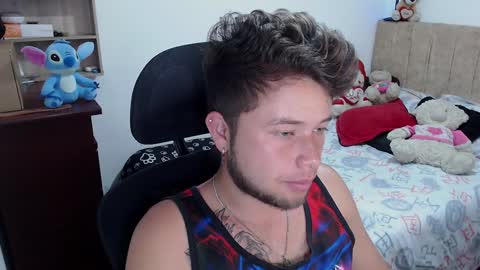 Snapshot of johanleonsweetboy chatting on 15, 12, 2024 JOHAN independient model online show from 15, 12, 2024