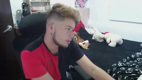 Snapshot of johanleonsweetboy chatting on 4, 2, 2025 JOHAN independient model online show from 4, 2, 2025