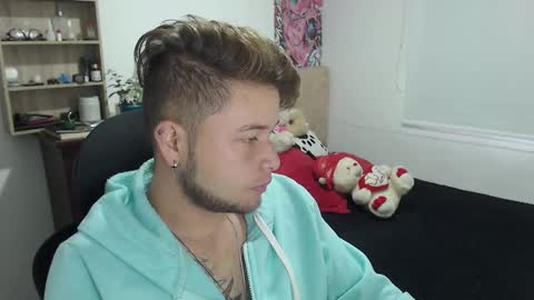 Snapshot of johanleonsweetboy chatting on 8, 3, 2025 JOHAN independient model online show from 8, 3, 2025