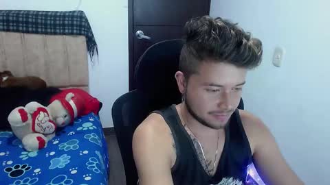 Snapshot of johanleonsweetboy chatting on 27, 9, 2025 JOHAN independient model online show from 27, 9, 2025