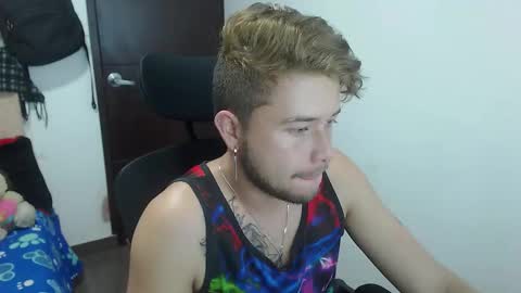 Snapshot of johanleonsweetboy chatting on 24, 10, 2025 JOHAN independient model online show from 24, 10, 2025