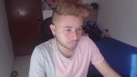 Snapshot of johanleonsweetboy chatting on 26, 11, 2025 JOHAN independient model online show from 26, 11, 2025