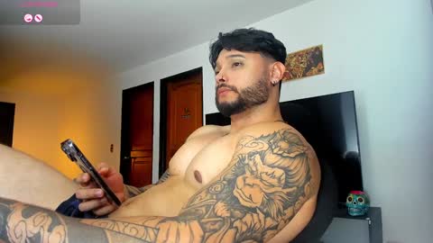 King -    online show from 8, 1, 2025